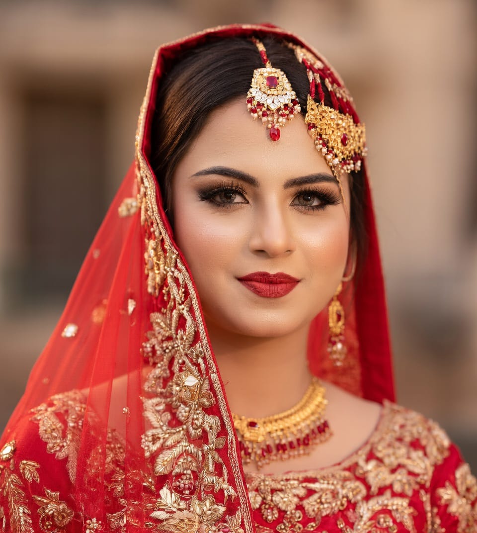 Ameer's bridal makeup look 2